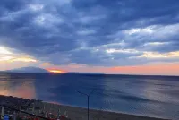 Sea Breeze Luxury Apartments - Mountain view