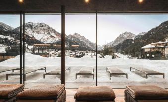 Excelsior Dolomites Life Resort