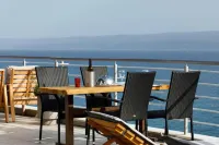 Nice Beach Apartments for 3 Adults Hotels in Stobrec