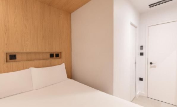 1. 제드웰 나이츠브..