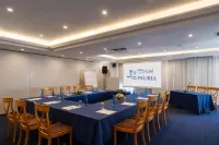Paliria Hotel - parking