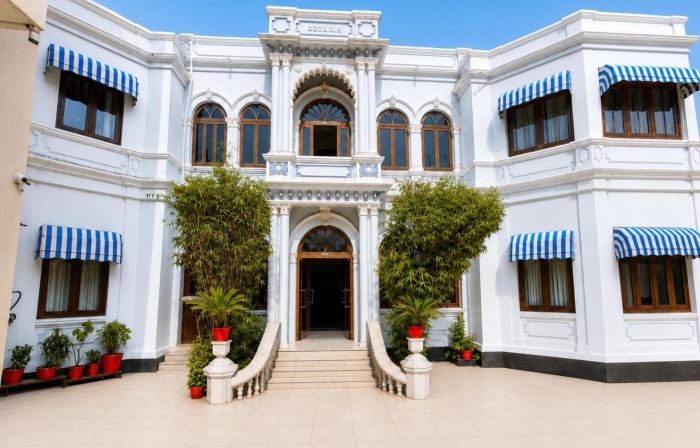Hotel Aram