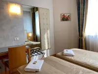 Hotel Riviera Hotels in Segrate