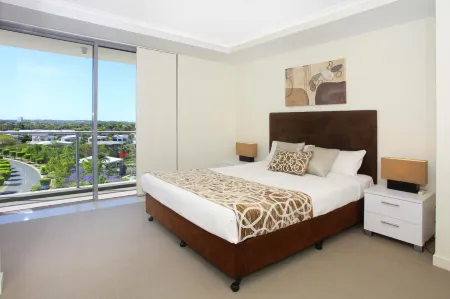 Signature Waterfront Apartments