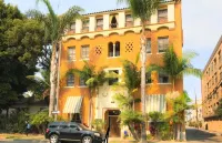 Casa Bonita Apartments Hotels in Long Beach