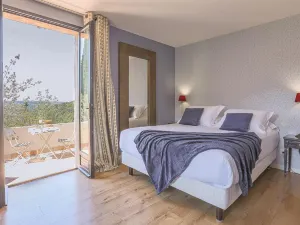 Le Relais Des Chartreuses