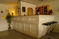 Tysnes Sjø og Fritid Hotels in Tysnes