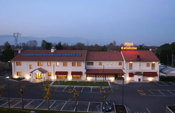 卡林費爾諾酒店