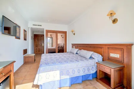 Hotel Villa Frigiliana Отели рядом с достопримечательностью «Mirador Barranco del Rio Higueron»