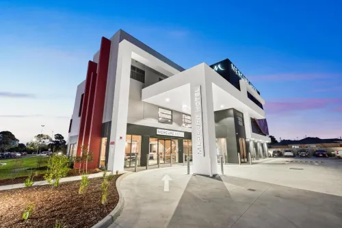 Mercure Pakenham Hotels in Beaconsfield