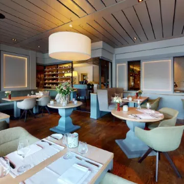 Fuchsbau Romantik Hotel & Spa Restaurant & Fox Bar