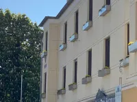 Hotel Zu Den Drei Kronen Hotels in Donauworth