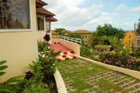 The Whytehouse Villa