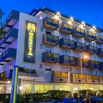 Hotel Mimosa Отели рядом с достопримечательностью «Mojito Beach Riccione»
