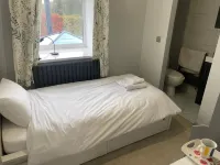 Warlands Farm Guest House Hotels in Tantobie
