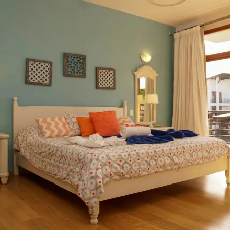 Sybaris Suites & Residences