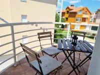 Apartments Niko Hotels in Okrug Gornji