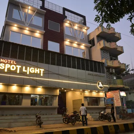 Hotel Spot Light