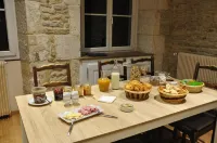 Domaine Ferme Sainte Anne - breakfast
