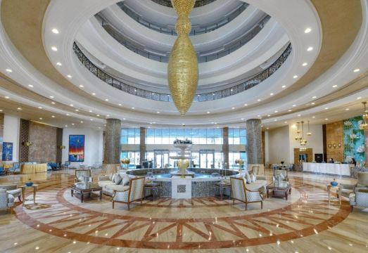 톨리프 호텔의 로비 또는 공용 공간