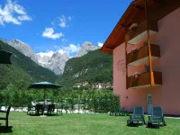 Hotel Garni Arnica Hotels in Molveno