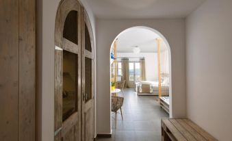 Caldera's Dolphin Suites