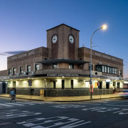 Sydney Junction Hotel