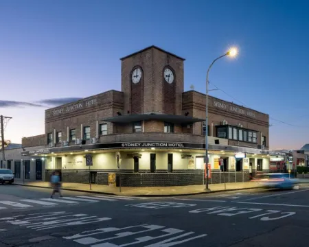 Sydney Junction Hotel Hotels in Hamilton