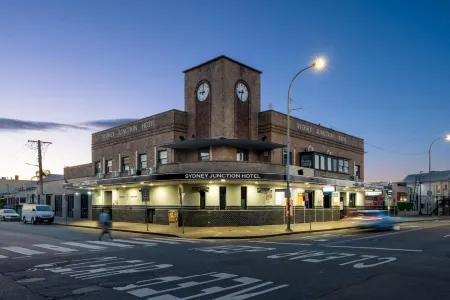 Sydney Junction Hotel Отели в г. Гамильтон