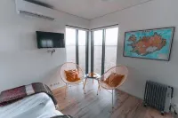 Brú Guesthouse - parking