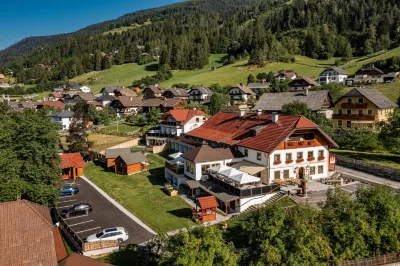 Hotel Die Metzgerstubn Các khách sạn ở Sankt Michael im Lungau