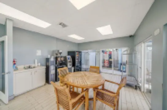 Sugar Sands Beachfront Hotel, a by the Sea Resort