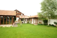 Pensiunea Tohanu Vechi Hotels in 