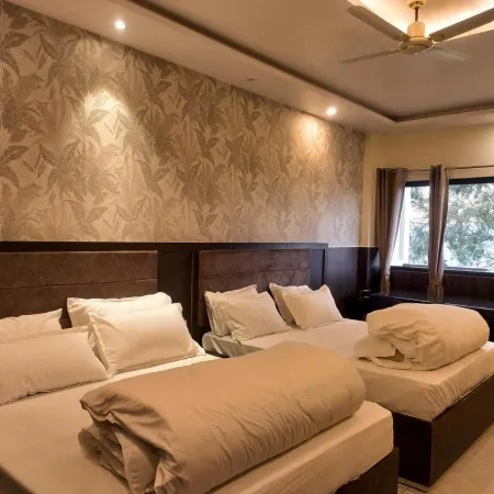 Cottage Club Inn