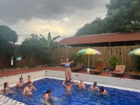 Vang Vieng Chill House - プール