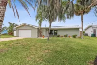 106 la Riviere Rd - spa