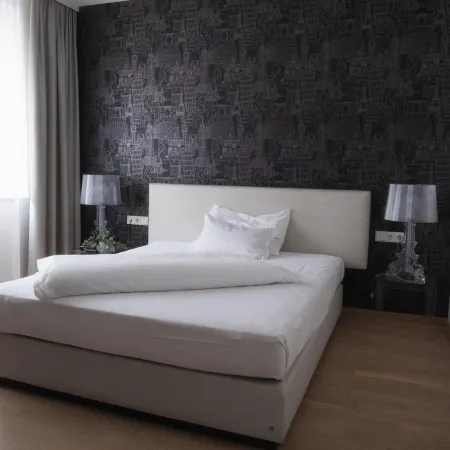 City Hotel
