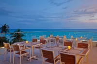 Luau Beach Inn, Maldives