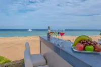 Royal Villa on the beach - วิลล่า