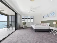 Sealand Lake House Stunning Absolute Waterfront Hotels in Swansea