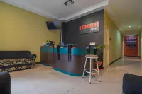 RedDoorz at H Agus Salim Street Pontianak