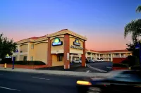 Days Inn by Wyndham Downey Hotels in Downey