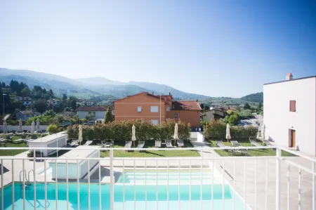 The Florence Hills Resort & Wellness Отели в г. Пратовеккьо