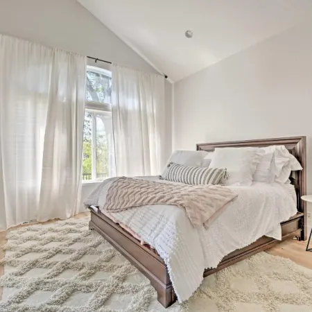 1 Mi to Drinks and Dining Getaway in Grants Pass