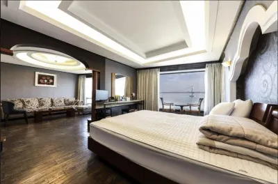 Bridge Hotel Hotell i Suyeong-gu