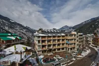 Sarthak Resorts-Reside in Nature with Best View, 9 Kms from Mall Road Manali Hotels in Hallan-i