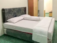 Griya Fadamas Syariah Near Taman Hijau Demangan Madiun Mitra RedDoorz Hotels in Taman