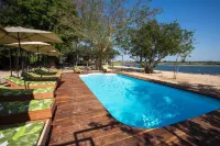 Zambezi Mubala Lodge فنادق في سيشيكي