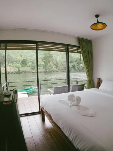 รูปภาพของBaan krupong (บ้านครูปองแพริมน้ำ)