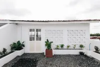 RedDoorz Syariah Near Gor Bung Karno Nganjuk Отели в г. Nganjuk Sub-District